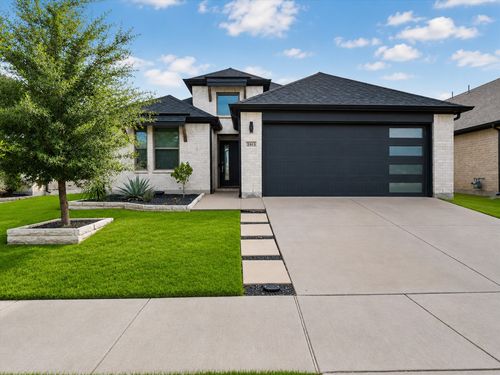 2913 Sunnyside Dr, Celina, TX, 75009-1711 | Card Image