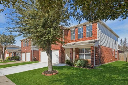 15018 Sugar Peak Dr, Sugar Land, TX, 77498-5370 | Card Image