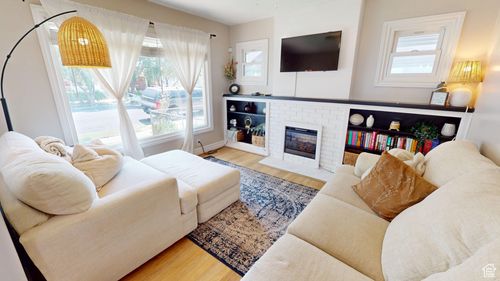 129 E Vidas Ave, South Salt Lake, UT, 84115-3120 | Card Image