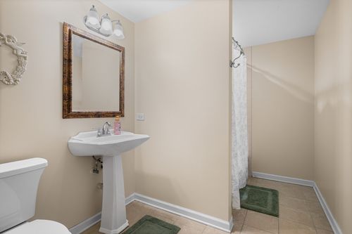 1417 Shire Cir, Inverness, IL, 60067-4772 | Card Image