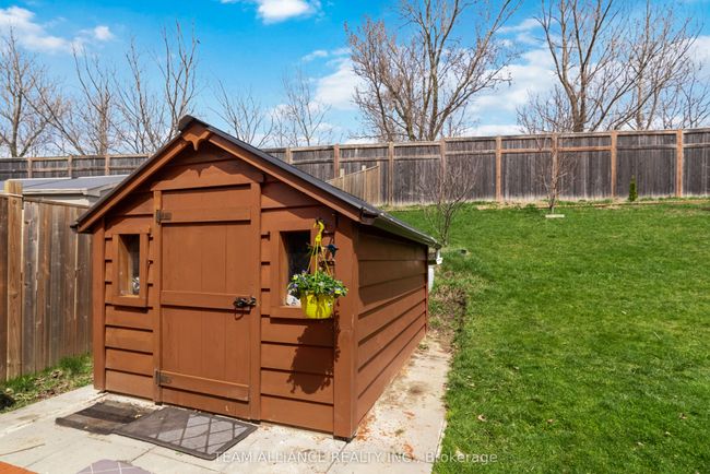 25 Queensway Dr, House other with 3 bedrooms, 4 bathrooms and 4 parking in Strathroy ON | Image 34