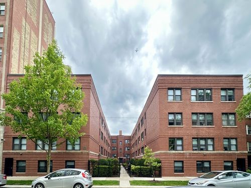 309-5740 N Winthrop Ave, Chicago, IL, 60660-4300 | Card Image