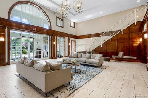 unit-217-10 Byron Pl, Larchmont, NY, 10538-1982 | Card Image