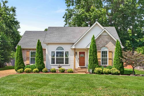 602 Highland Dr, White House, TN, 37188-8007 | Card Image