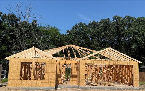 1004 S Hugo St, Muldrow, OK, 74948-3607 | Card Image