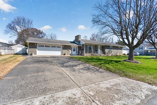 20 Willow Street, Rotterdam, NY, 12306 | Card Image
