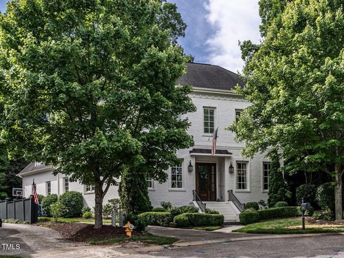 2900 Glenanneve Pl, Raleigh, NC, 27608-1466 | Card Image