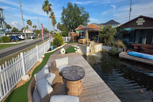 6503 Lonnie Lee Ln, HUDSON, FL, 34667-1374 | Card Image