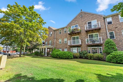 unit-209-421 Tolland St, East Hartford, CT, 06108-2514 | Card Image