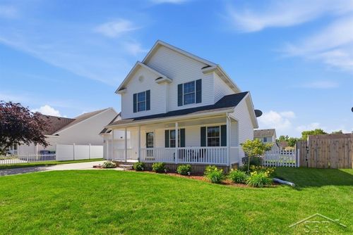 10175 Dove Dr, Freeland, MI, 48623-8672 | Card Image