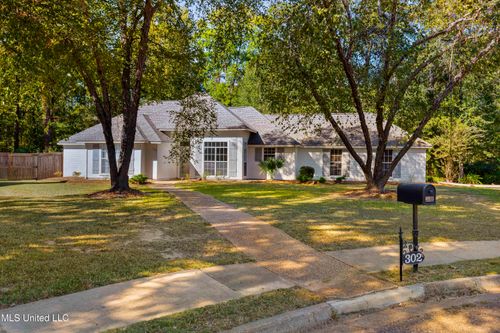302 Ansley Pl, Madison, MS, 39110-8944 | Card Image