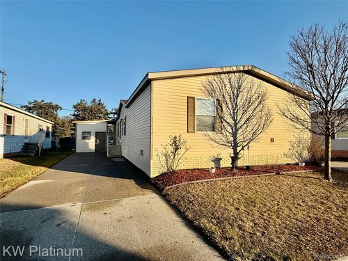 49872 Teton Pass, Shelby Township, MI, 48315-3393 | Card Image