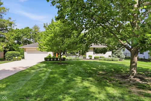 7285 Illinois St, Indianapolis, IN, 46260-4223 | Card Image