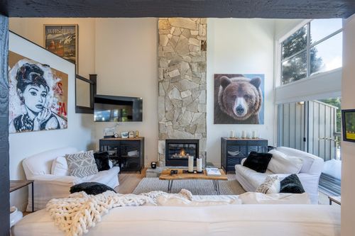 2219 Aspen Dr, Whistler, BC, V8E0A6 | Card Image