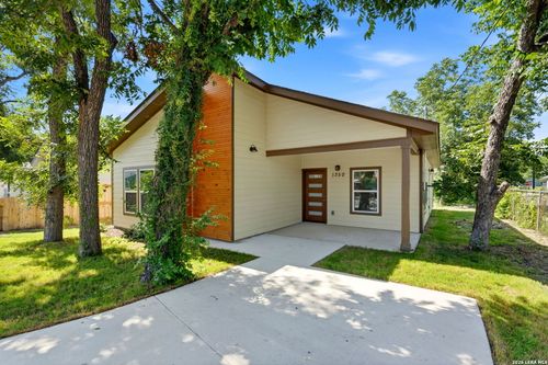 1350 Crystal, San Antonio, TX, 78211-1526 | Card Image