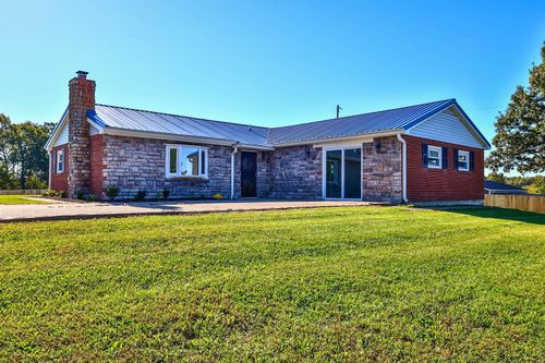 313 Stephens Dr, Falmouth, KY, 41040-8081 | Card Image
