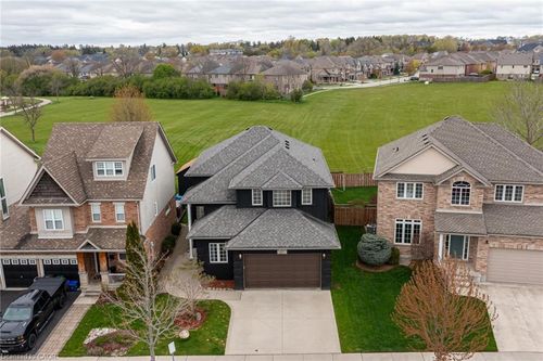 210 Hawkswood Dr, Kitchener, ON, N2K4J3 | Card Image