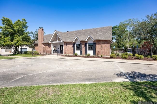 10218 N Magna Carta Pl, Townhouse with 4 bedrooms, 3 bathrooms and 2 parking in Baton Rouge LA | Image 30