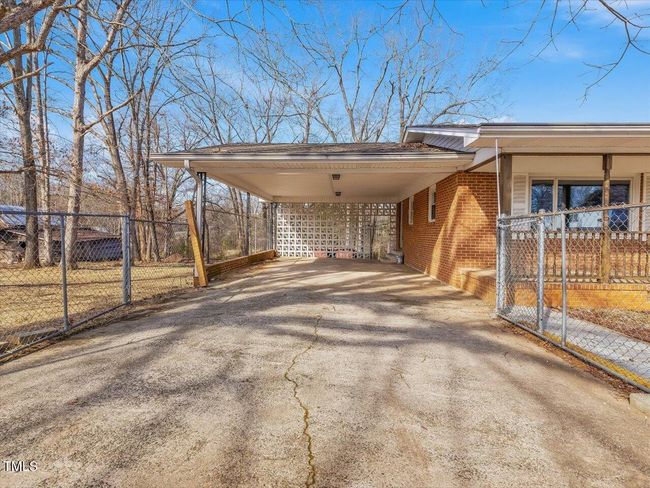 20-Carport | Image 20