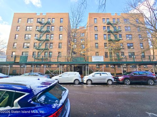 504-140-35 Burden Cres, Jamaica, NY, 11435-2337 | Card Image