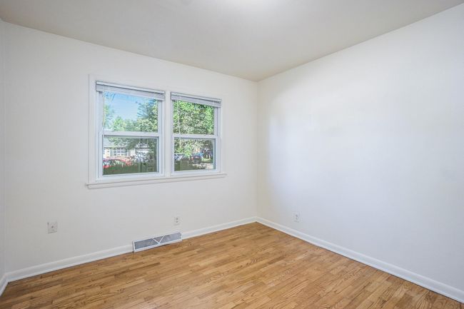 1315 Sutherland Ave, House other with 5 bedrooms, 2 bathrooms and null parking in Kalamazoo MI | Image 8