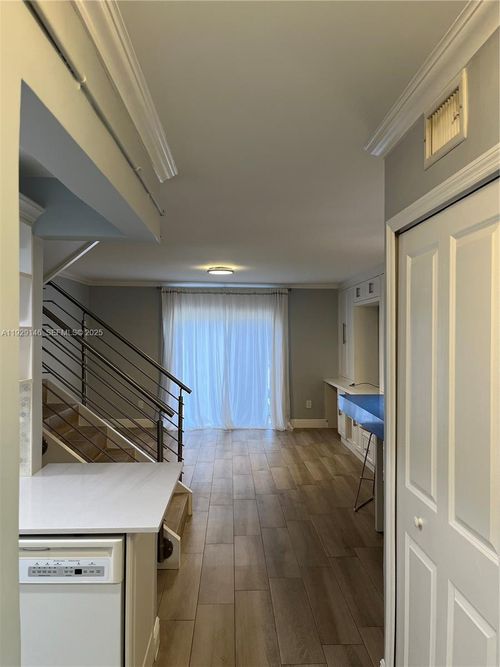 apt-1028-8650 Sw 67th Ave, Pinecrest, FL, 33156-1118 | Card Image