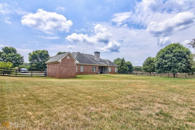 1204 White Columns Dr, House other with 3 bedrooms, 3 bathrooms and null parking in Monroe GA | Image 4