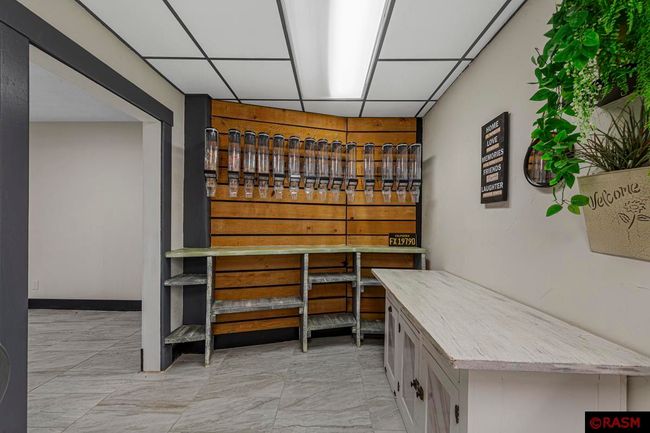 929 N 4 Th St, House other with 1 bedrooms, 4 bathrooms and null parking in Mankato MN | Image 19