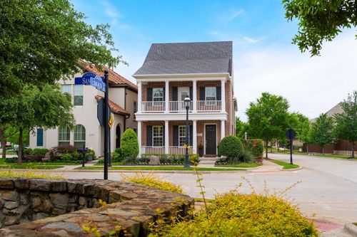 531 Sandy Lane, Flower Mound, TX, 75022 | Card Image