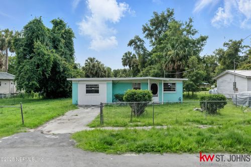 440 N Fern St, San Mateo, FL, 32187-2211 | Card Image