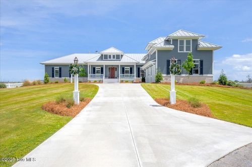 76 Soundside Dr, Oriental, NC, 28571-7512 | Card Image