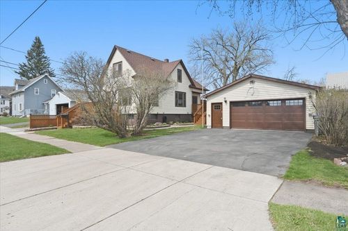 216 N 38th Ave W, Duluth, MN, 55807-2818 | Card Image
