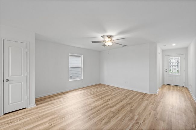 509 Aplite Pass, House other with 3 bedrooms, 2 bathrooms and 4 parking in Maxwell TX | Image 4