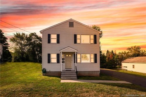 122 Porters Pass, Berlin, CT, 06037-1416 | Card Image