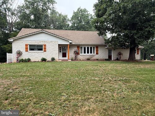 11 Wagner Dr, MECHANICSBURG, PA, 17050-1653 | Card Image