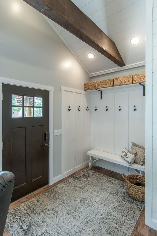 Entryway | Image 7