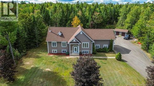 37 Taylor Dr, Hanwell, NB, E3C1N9 | Card Image