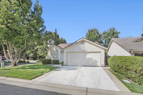 8461 Day Lillies Ln, Citrus Heights, CA, 95610-3253 | Card Image