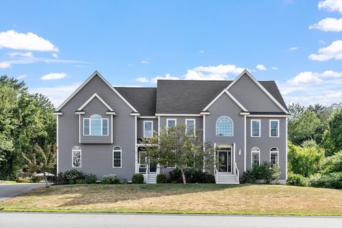 13 Silver Brook Rd, Salem, NH, 03079-4070 | Card Image