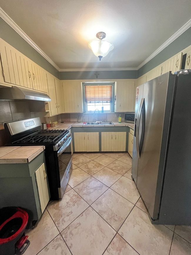 2915 Avenue G, House other with 4 bedrooms, 1 bathrooms and null parking in Nederland TX | Image 7
