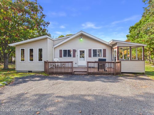 111 Sioux Dr, Albrightsville, PA, 18210-7793 | Card Image