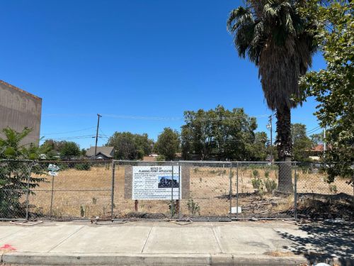309 N Center Street, Turlock, CA, 95380 | Card Image