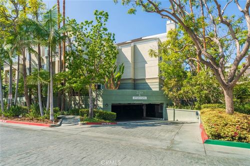 apt-202-2233 Martin, Irvine, CA, 92612-1436 | Card Image