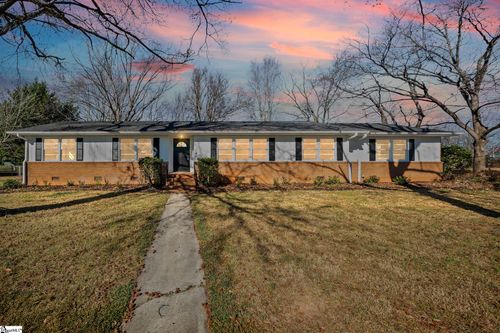 8 Howell Cir, Greenville, SC, 29615-2230 | Card Image