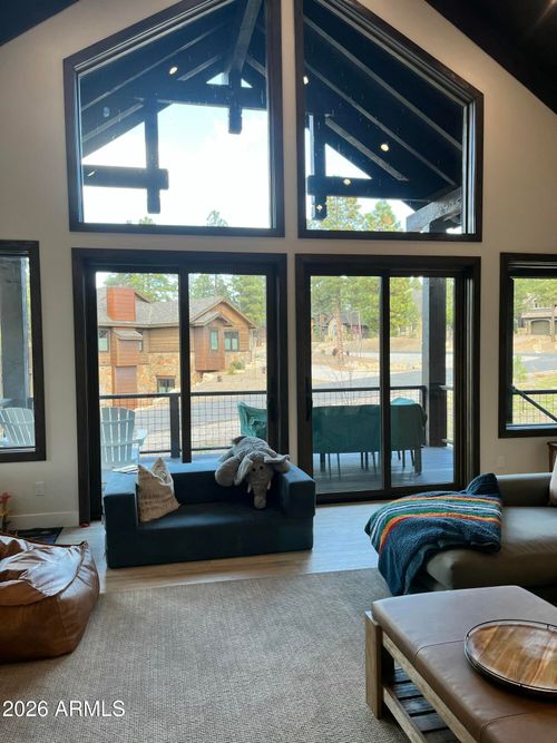 3551 S Clubhouse Cir, Flagstaff, AZ, 86005-2751 | Card Image