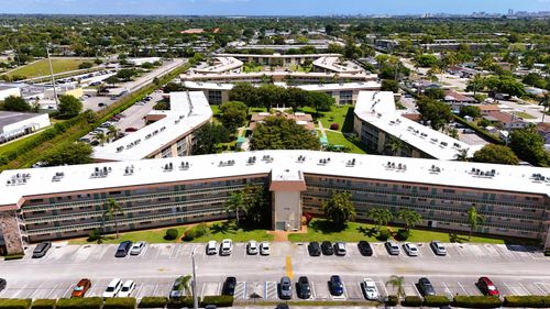 apt-420-300 Village Green Cir S, Palm Springs, FL, 33461-1437 | Card Image