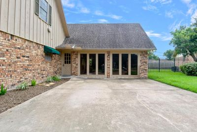 6565 Lansing Dr., House other with 3 bedrooms, 2 bathrooms and null parking in Beaumont TX | Image 3