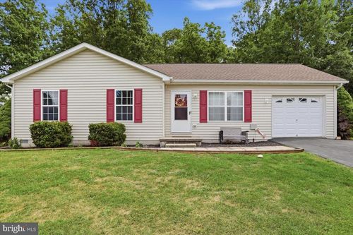 109 Thoreau Dr, INWOOD, WV, 25428-4338 | Card Image
