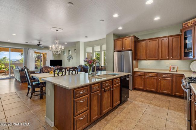 Kitchen | Image 8