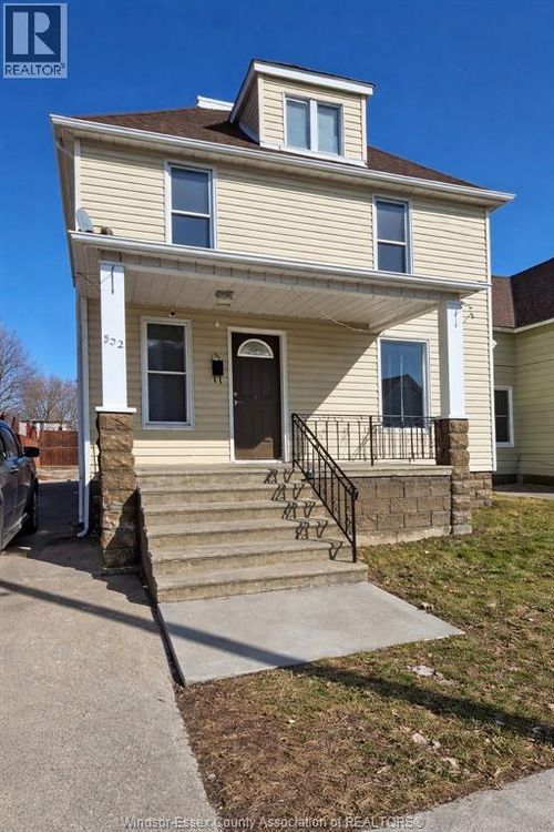 532 Oak St, Windsor, ON, N9A5E6 | Card Image